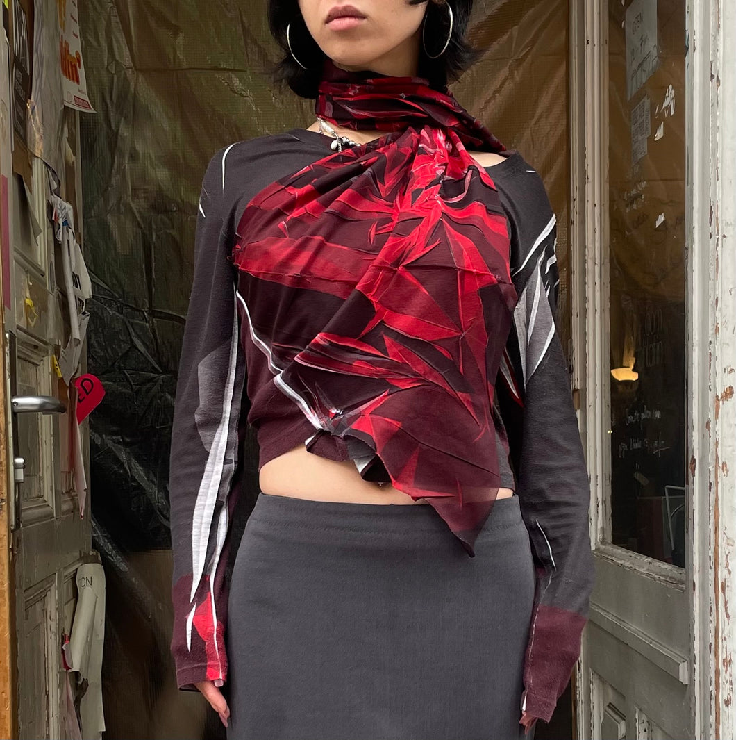 Christoph Broich scarf docking top in red and grey