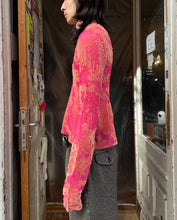 Load image into Gallery viewer, Yoshiki Hishinuma wrinkle long sleeve top in coral
